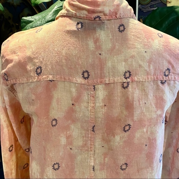 Urban Outfitters boho Aztec print button down - Picture 6 of 11